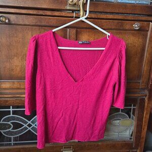 Beautiful light knit magenta